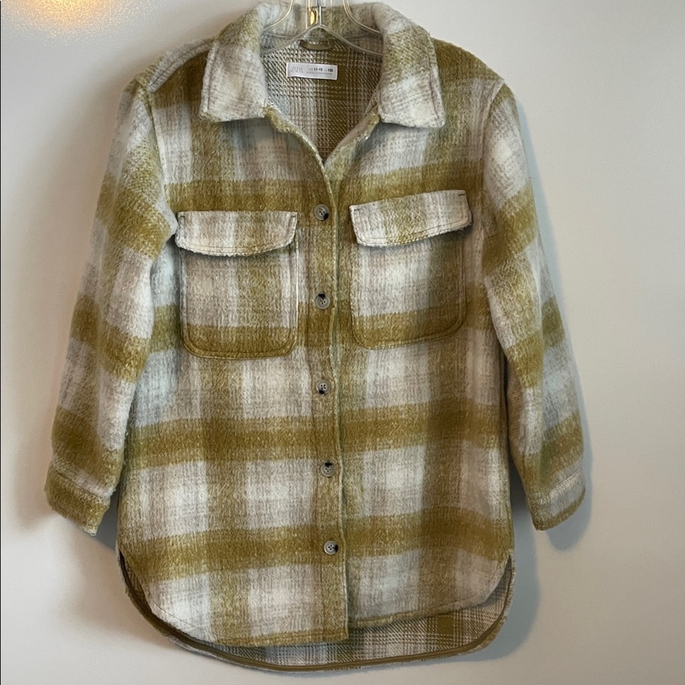 Zara Girls Oversized Green and Tan Teddy Jacket Flannel Size 11-12